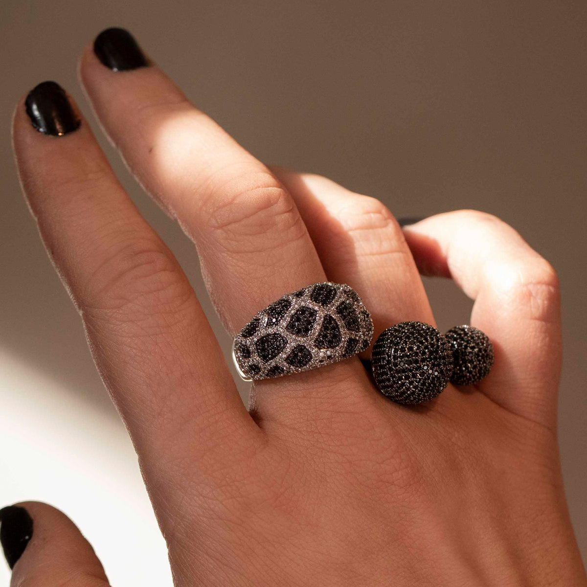 Frida Ring - svart