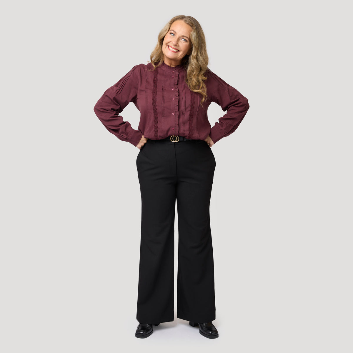 Callie bootcut housut - mustat