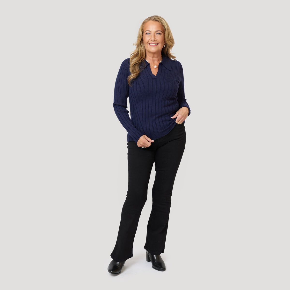 Tina-neulepusero – tummansininen